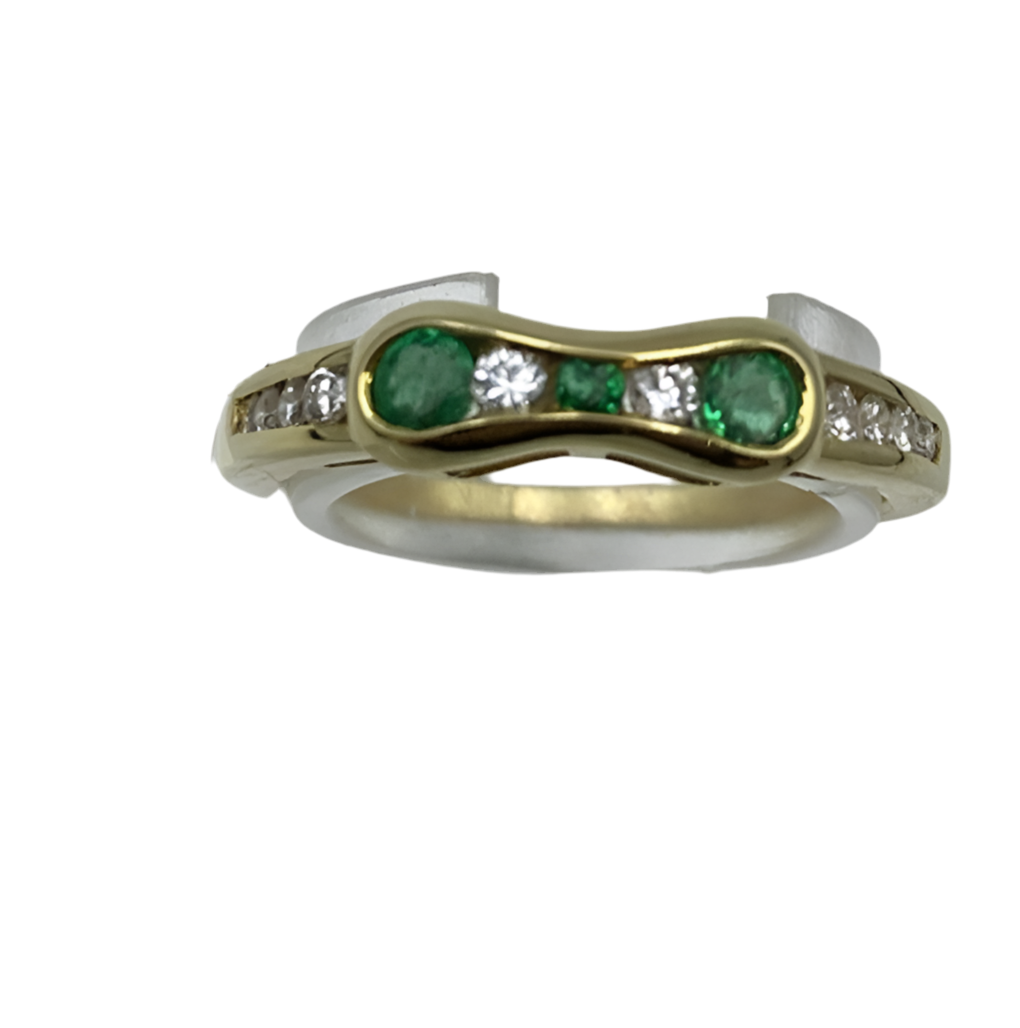 Yellow Gold Emerald Veretta Ring