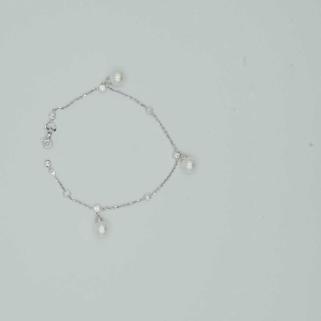 Bracelet with Pendant Pearls