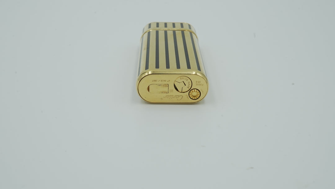 Cartier lighter in gold