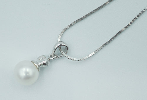 collana in oro bianco con diamanti e perla bianca - siciliano gioielli 