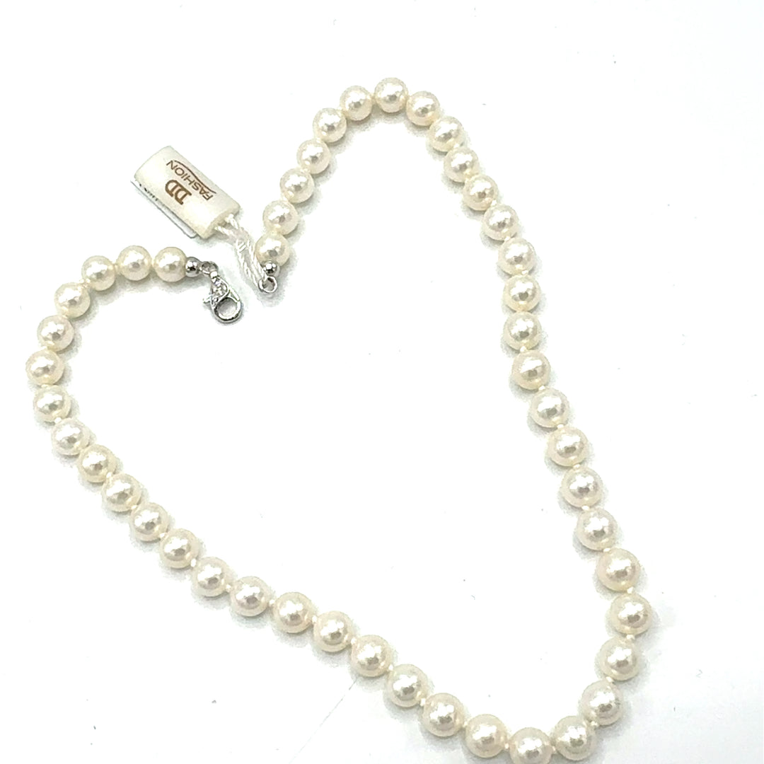 Davite and Delucchi Pearl Thread Necklace