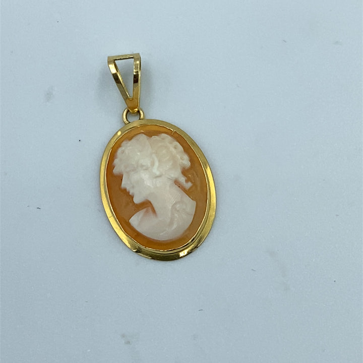 Ciondolo Pendente  Cameo Oro Giallo