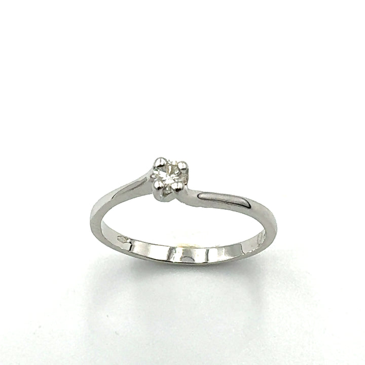 Miluna Solitaire Ring in White Gold