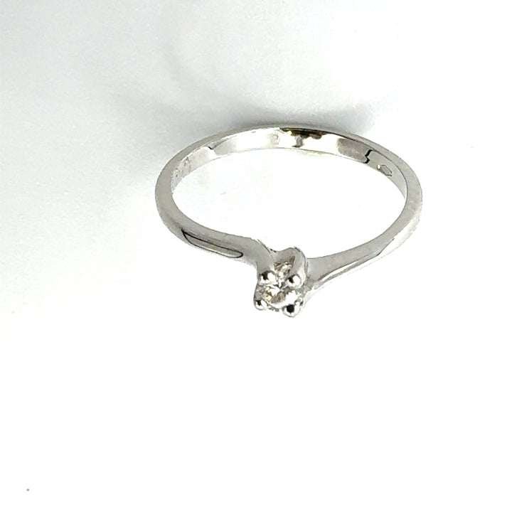 Miluna Solitaire Ring in White Gold