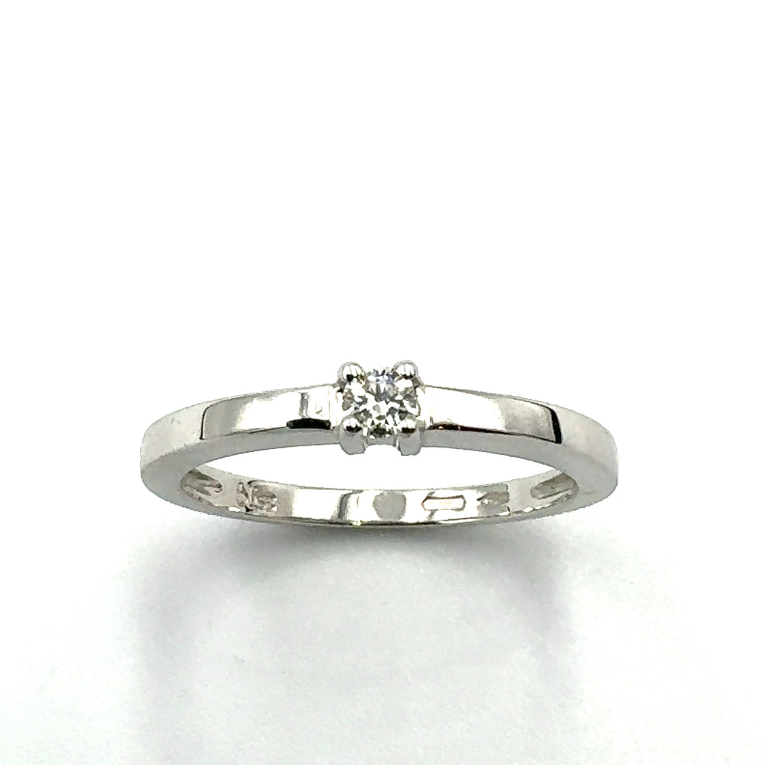 Miluna Solitaire Ring in White Gold