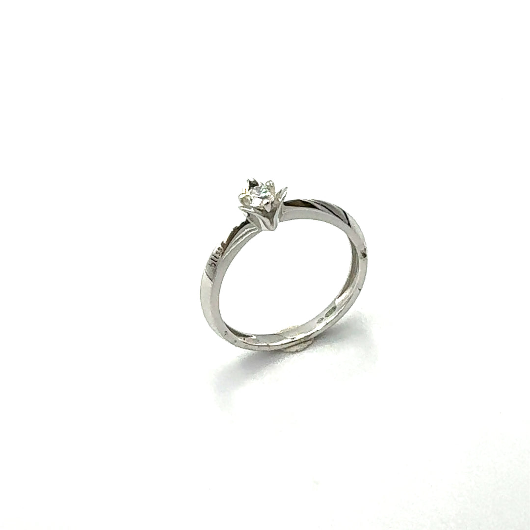 Miluna Solitaire Ring in White Gold