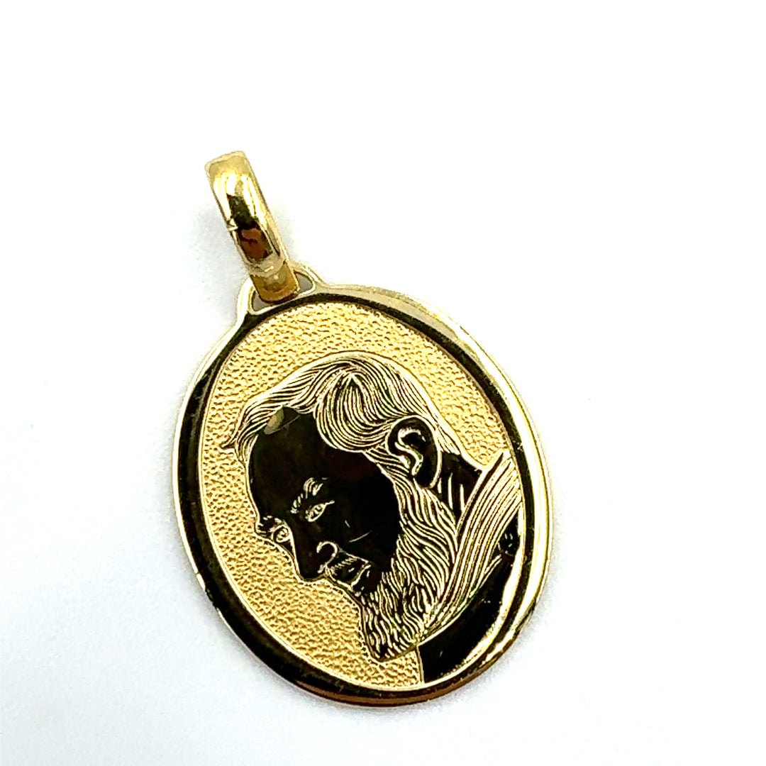 Saint Pio pendant