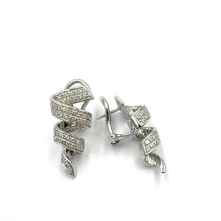 Le Duchesse Earrings in White Gold and Diamonds