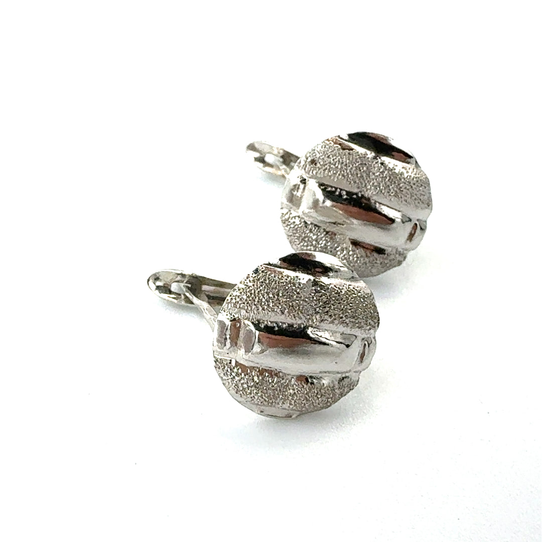 Earrings in White Gold