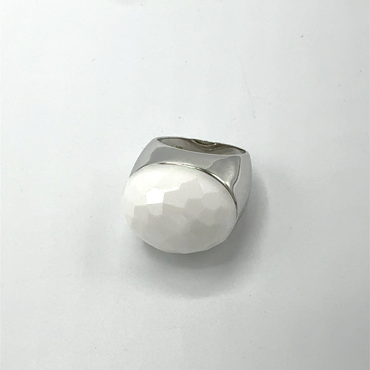 Ring with White Agate