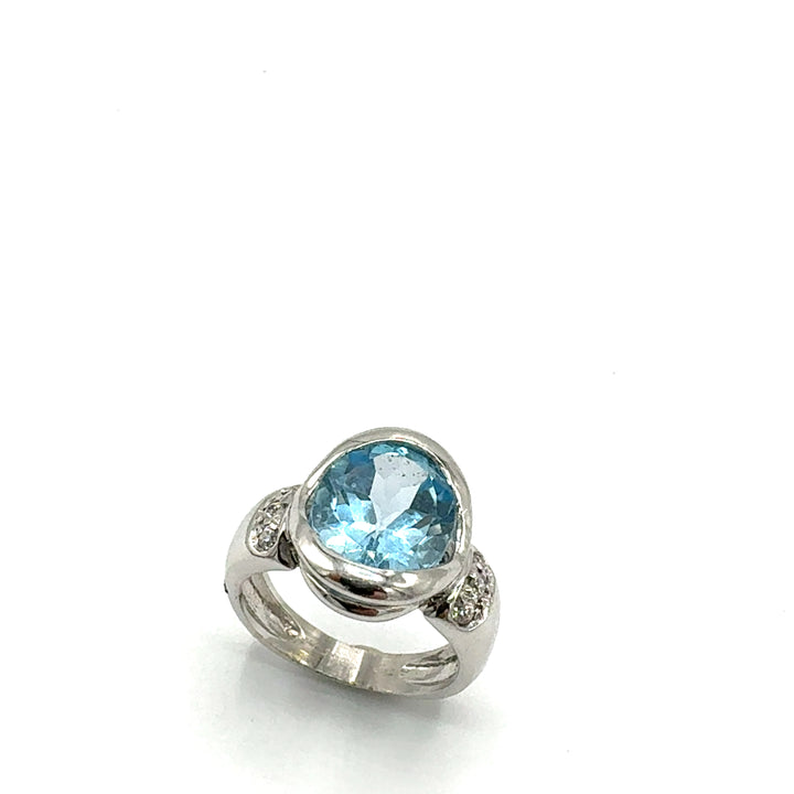 Anello  Topazio Azzurro