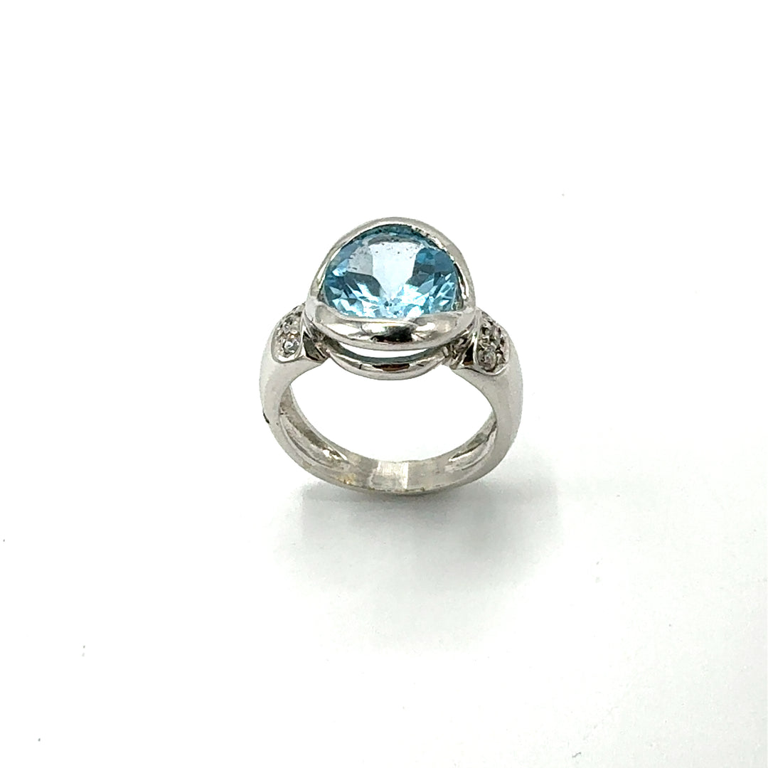 Anello  Topazio Azzurro