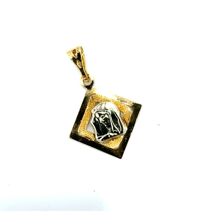 Heart pendant with Madonna