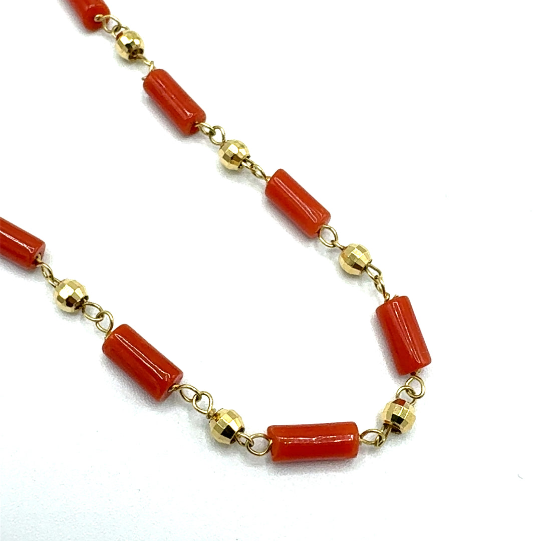 Bracciale Oro Giallo e Pasta di Corallo