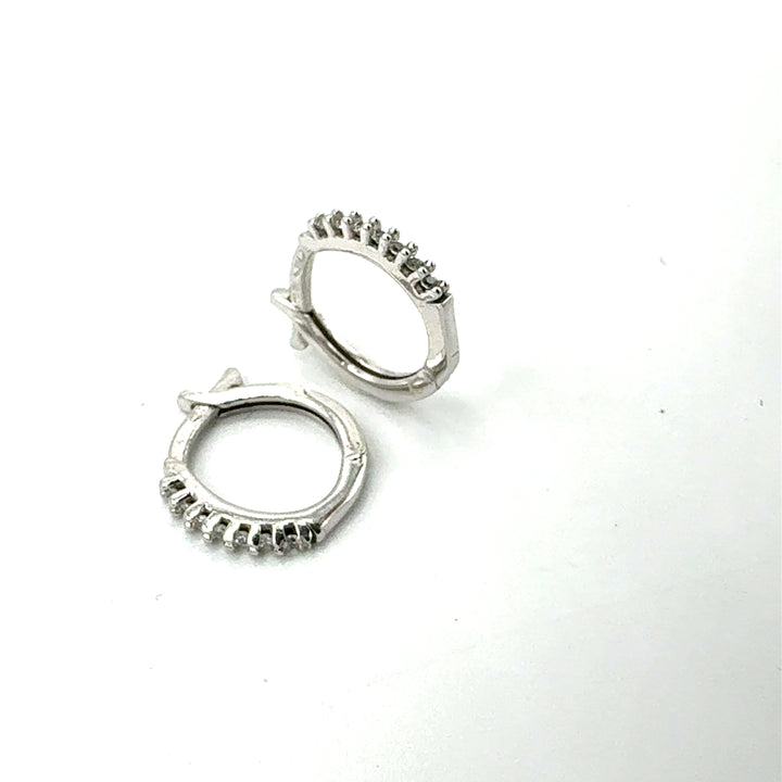 Orecchini Cerchio con Zirconi Oro Bianco