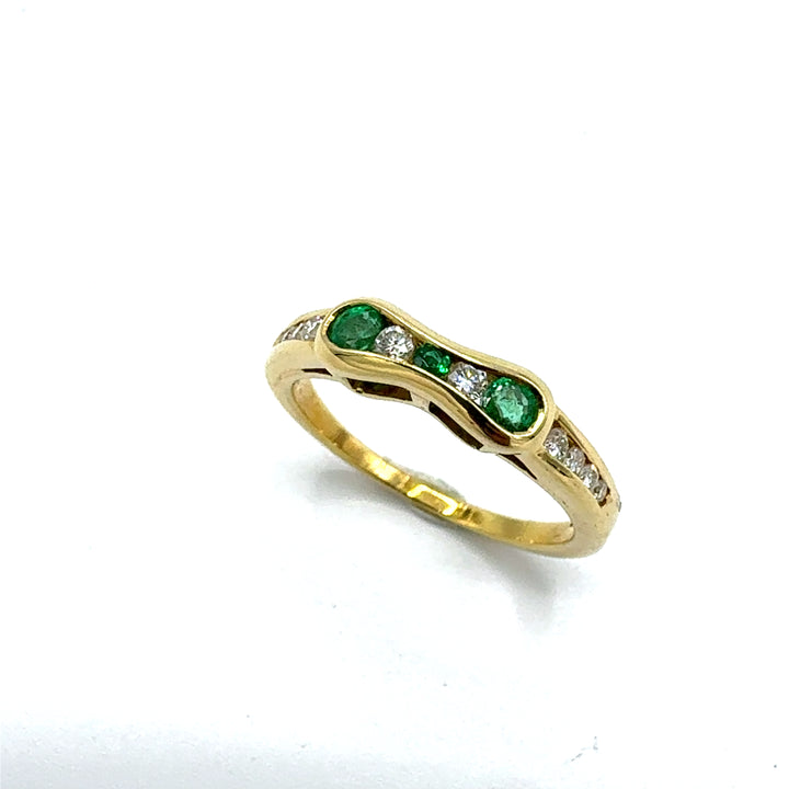 Anello Veretta Smeraldi  Oro Giallo