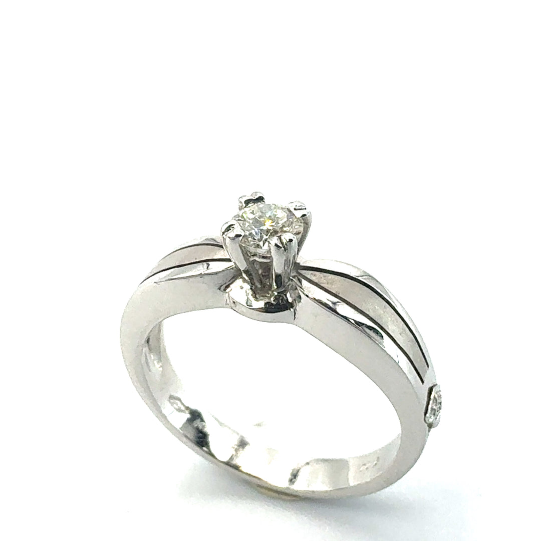 Miluna Solitaire Ring in White Gold