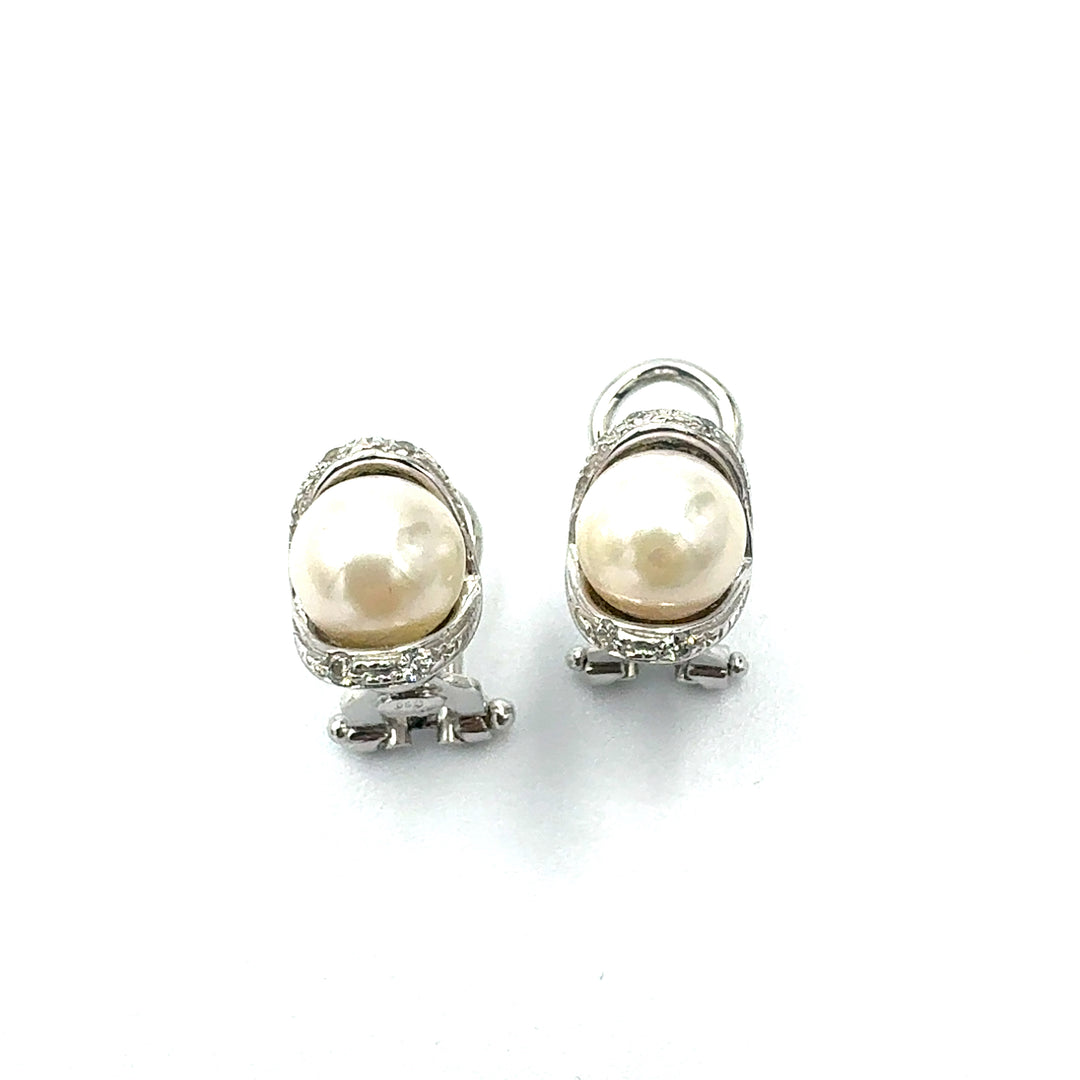 White Gold Light Point Earrings