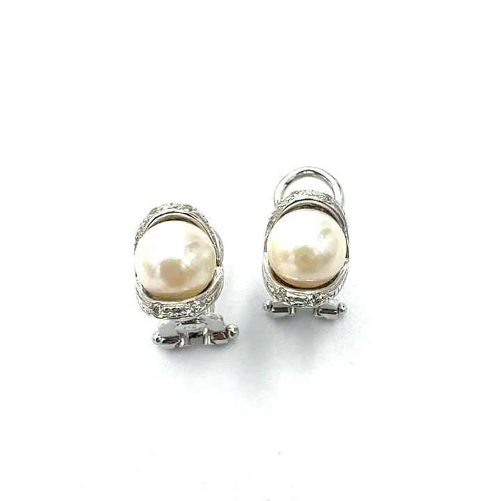 White Gold Light Point Earrings