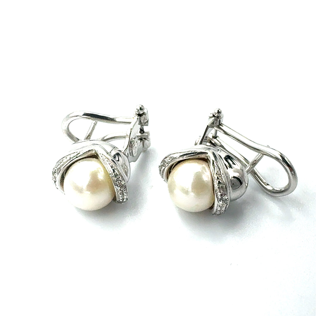 White Gold Light Point Earrings