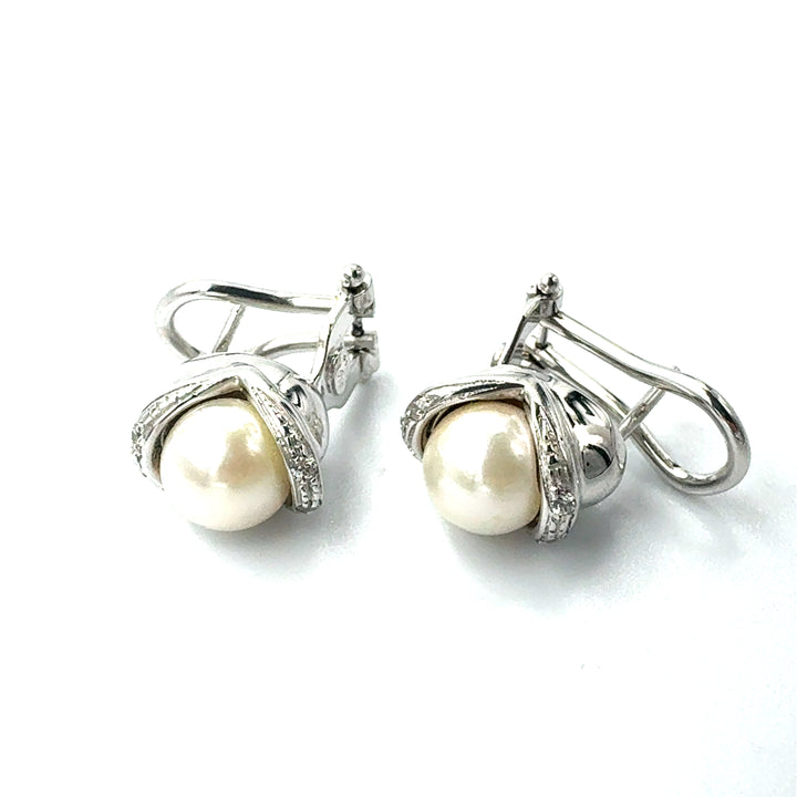 White Gold Light Point Earrings