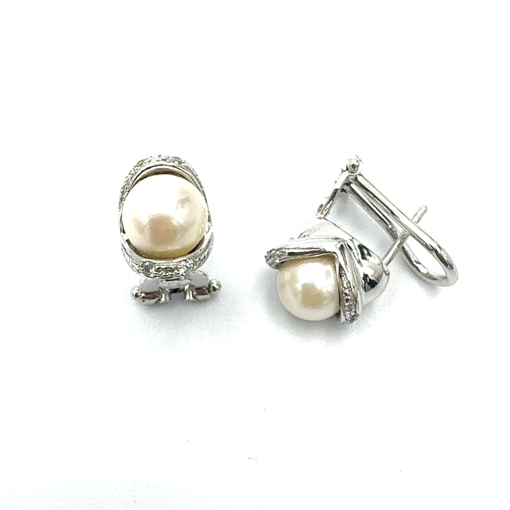White Gold Light Point Earrings