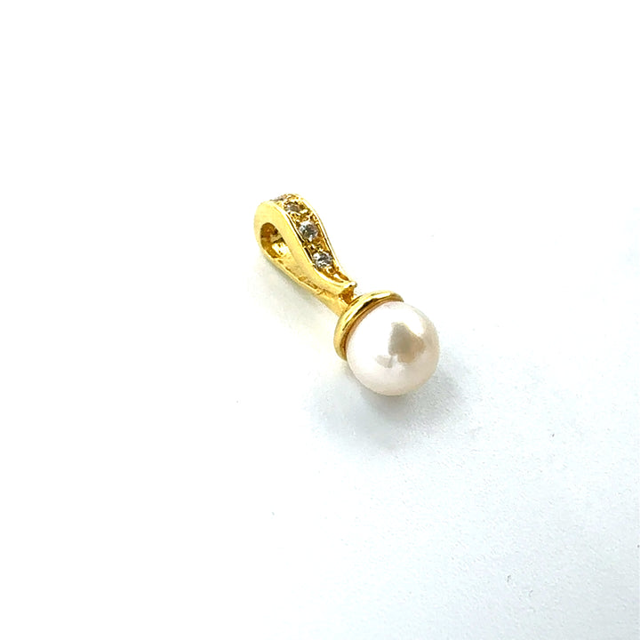 Pearl and Yellow Gold Pendant