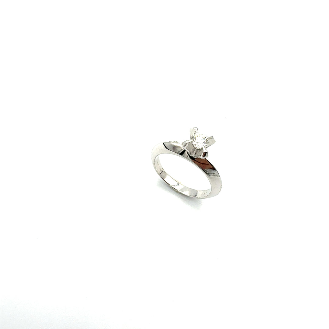 Miluna Solitaire Ring in White Gold