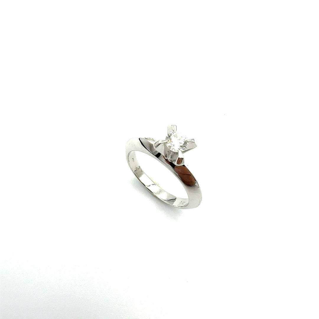 Miluna Solitaire Ring in White Gold