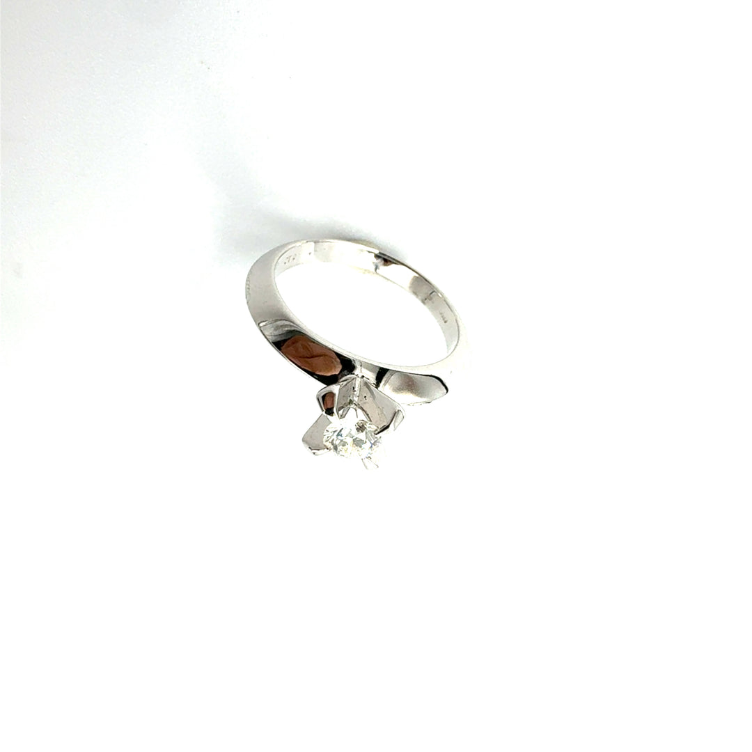 Miluna Solitaire Ring in White Gold