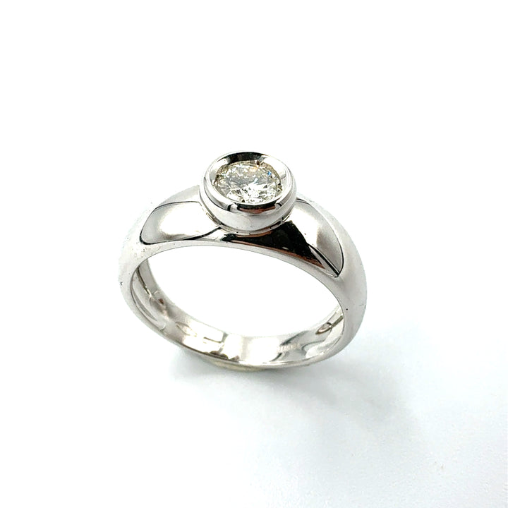 Anello Solitario Oro Bianco Nimei