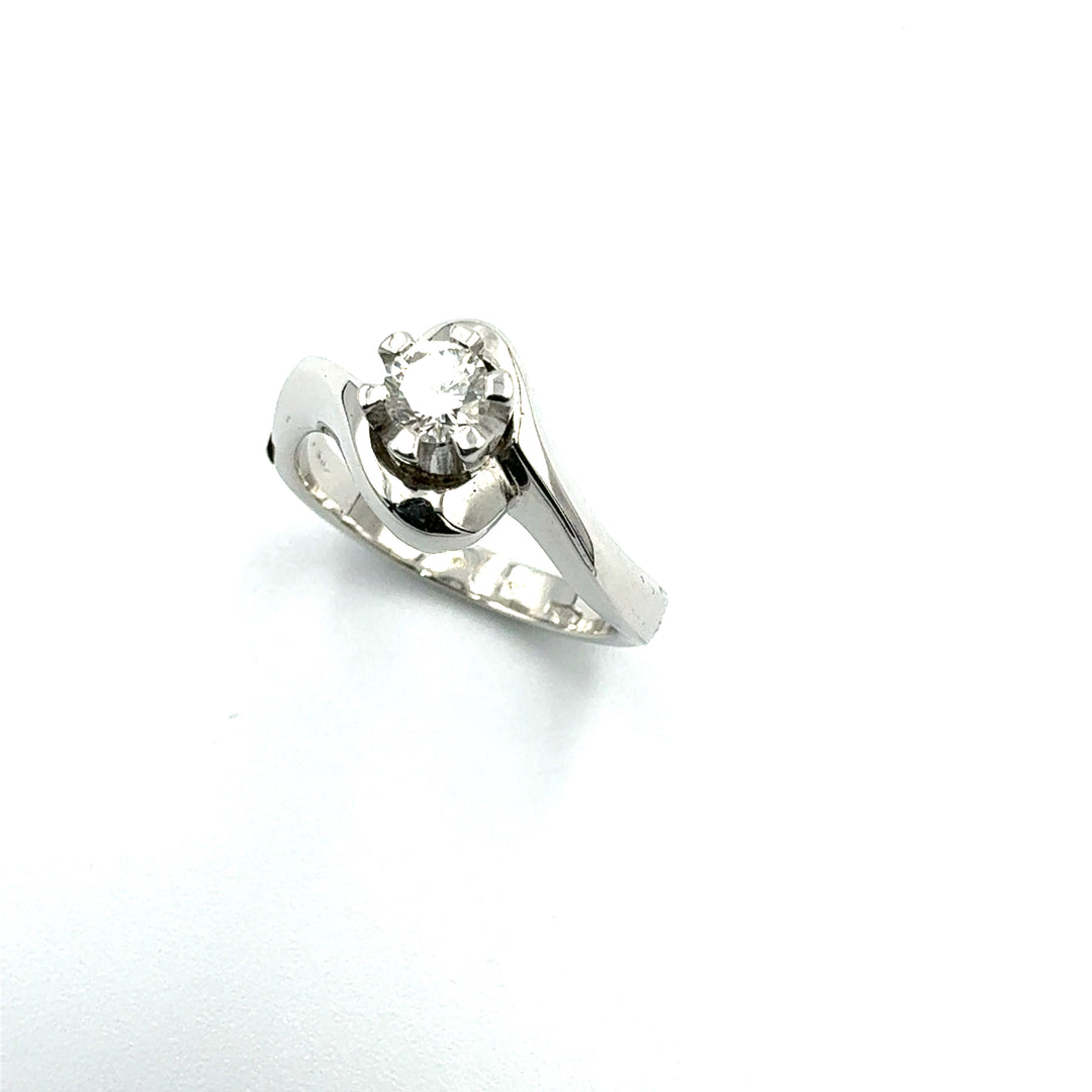 Miluna Solitaire Ring in White Gold