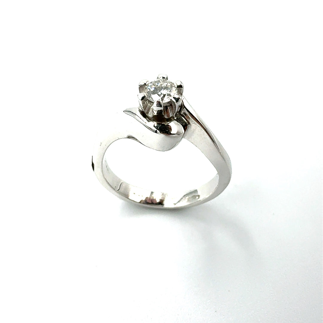 Miluna Solitaire Ring in White Gold