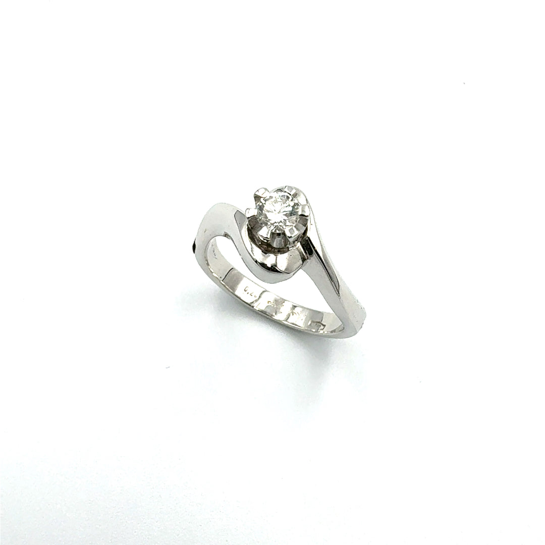 Miluna Solitaire Ring in White Gold