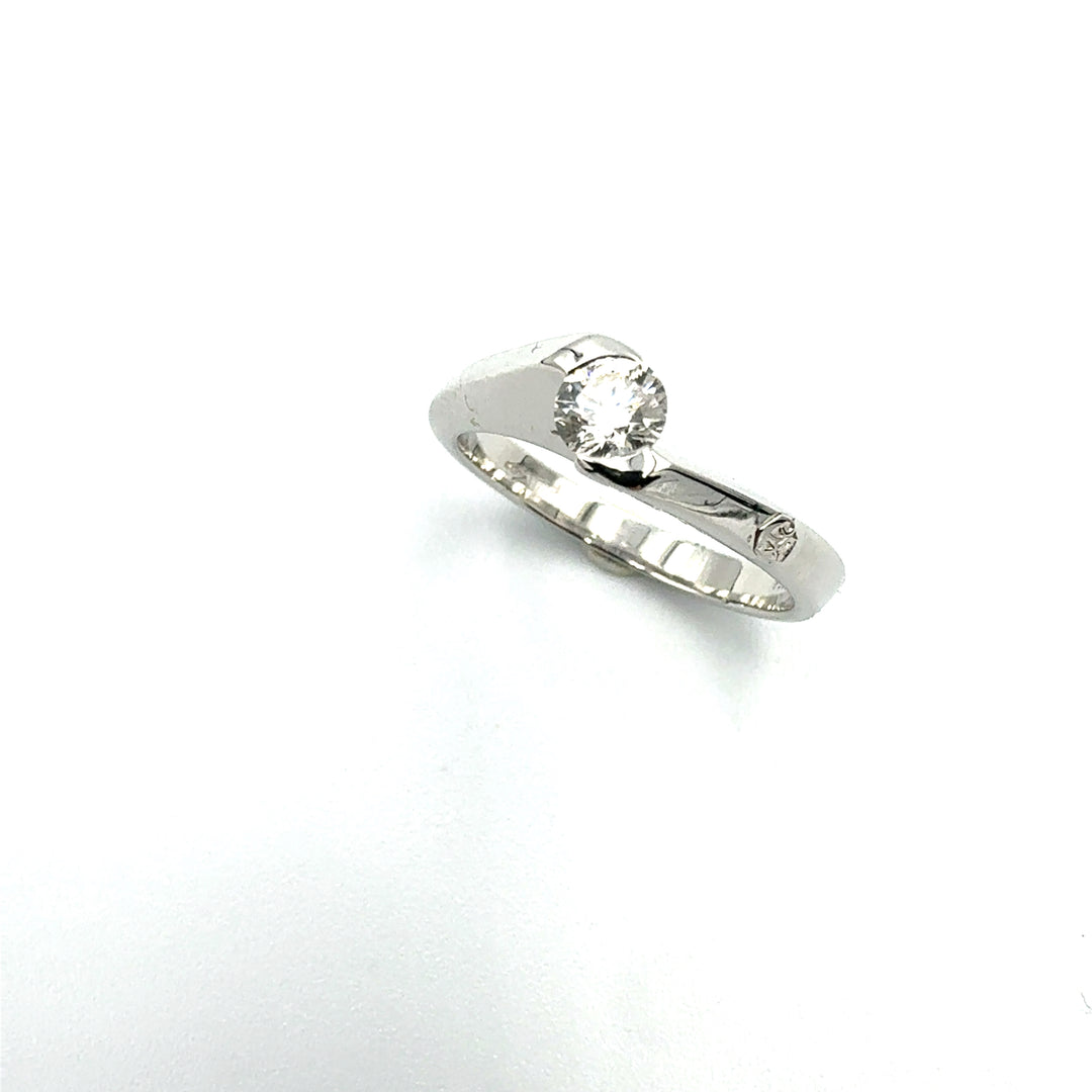 Anello Solitario  Oro Bianco