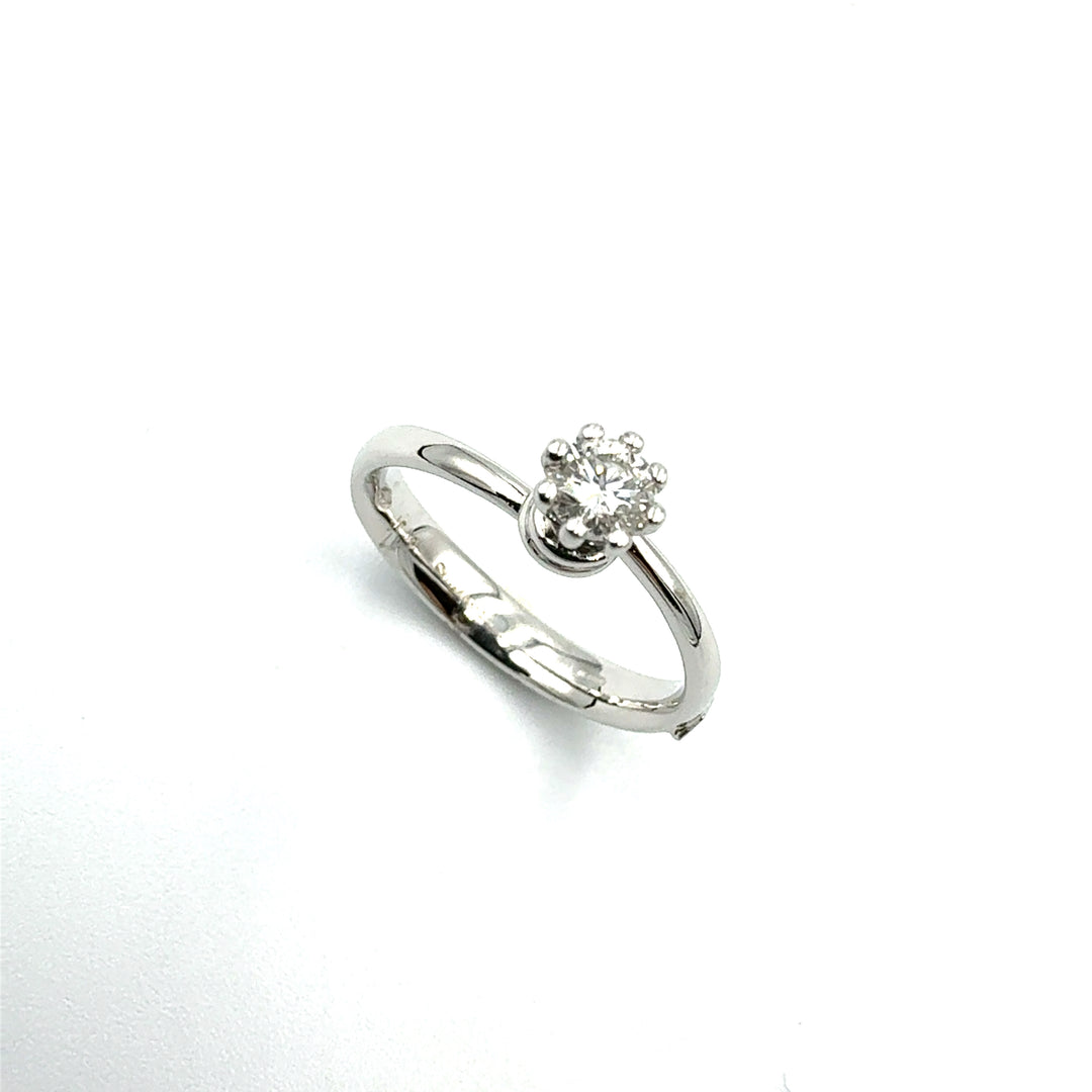 Anello Solitario Le Duchesse  Oro Bianco