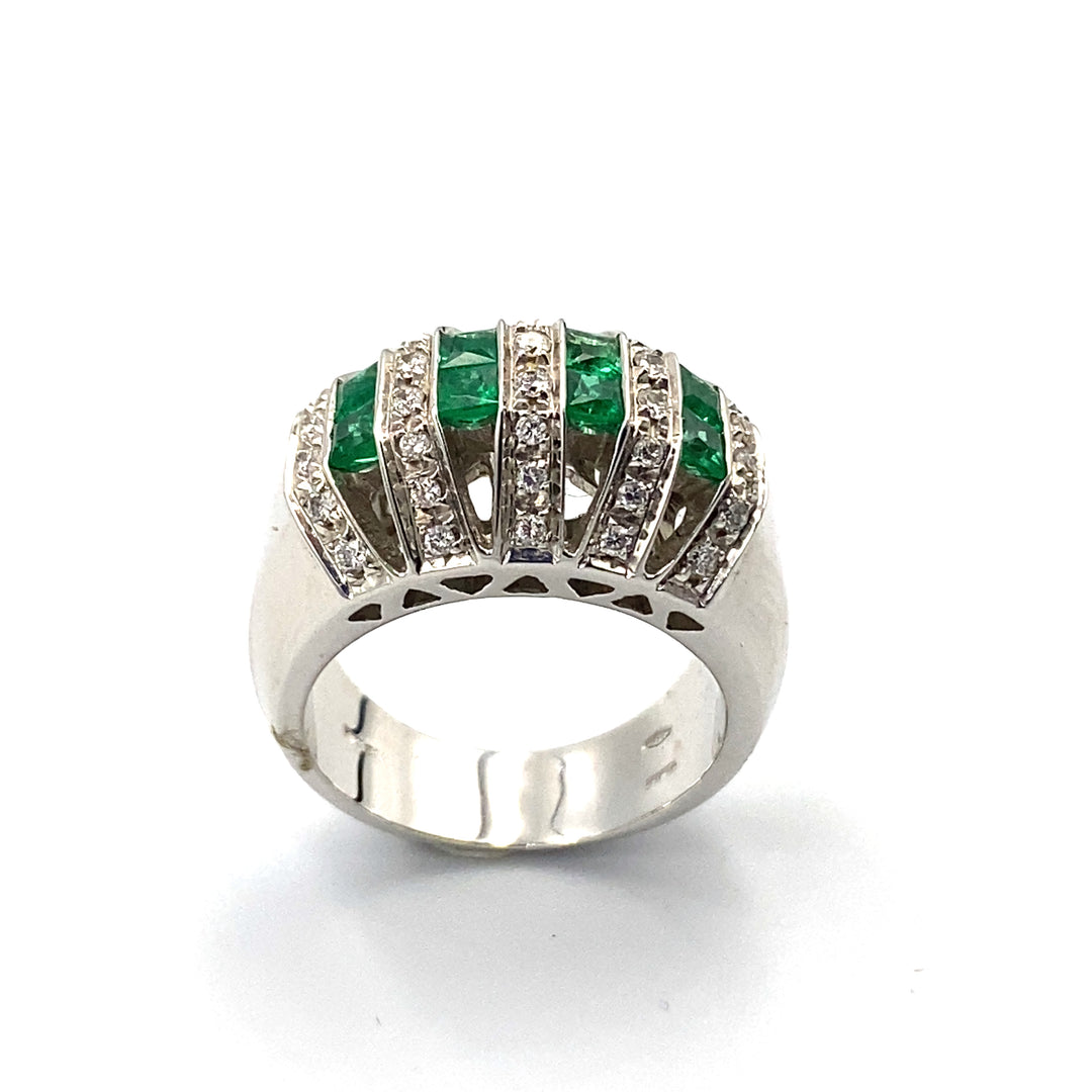 anello nimei oro bianco  diamanti e smeraldi  - siciliano gioielli 