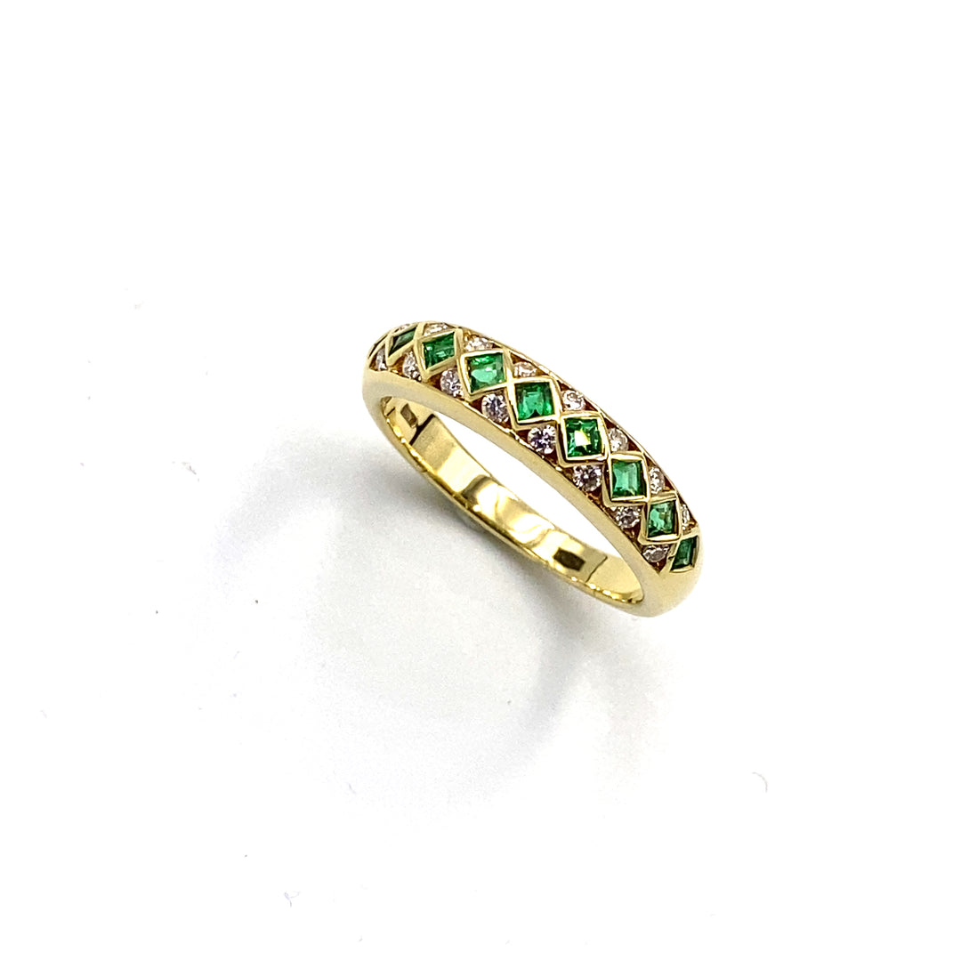 Vera yellow gold ring