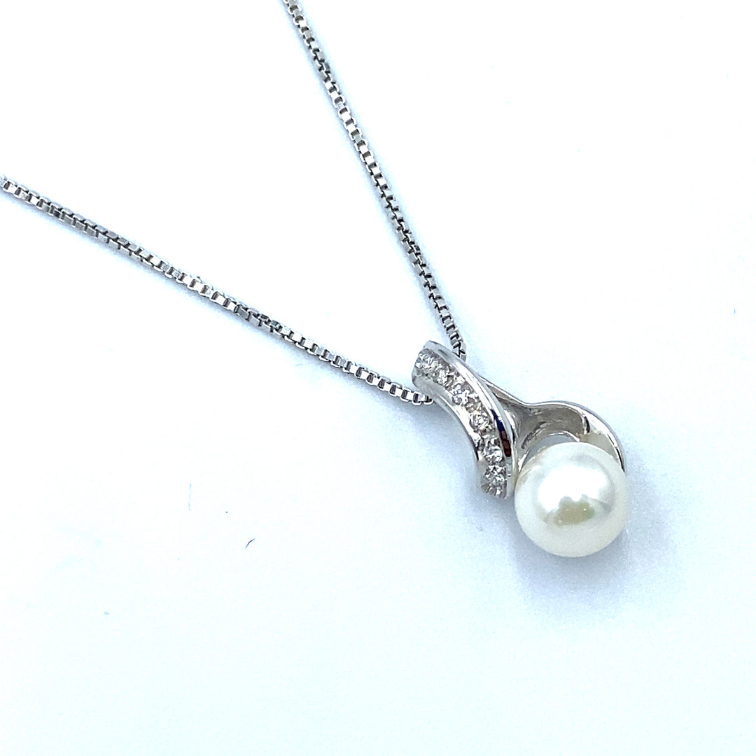 Collana in Oro Bianco con Perla