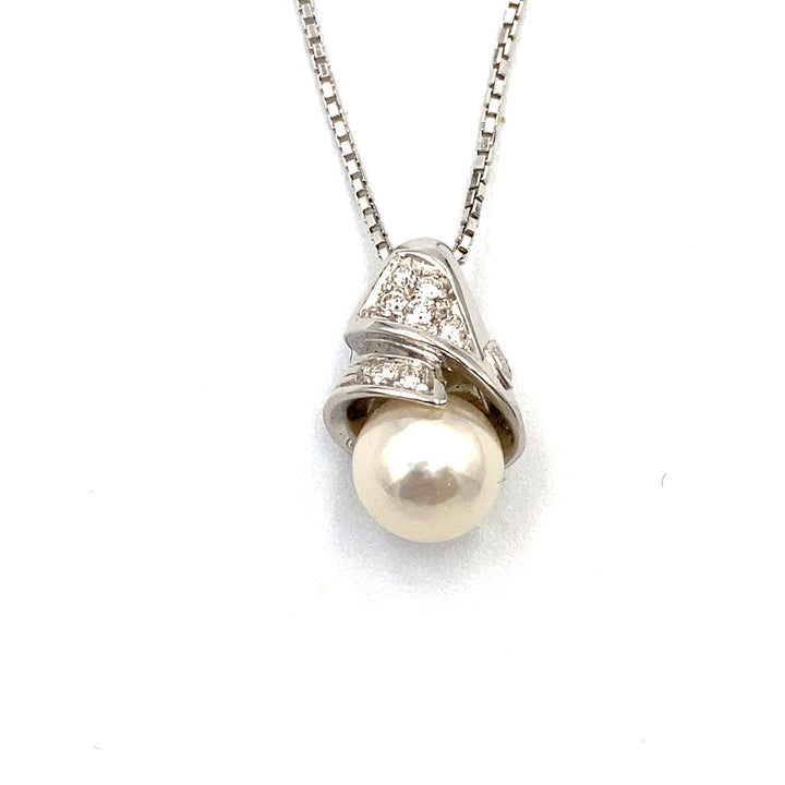 White Gold Necklace with Pearl