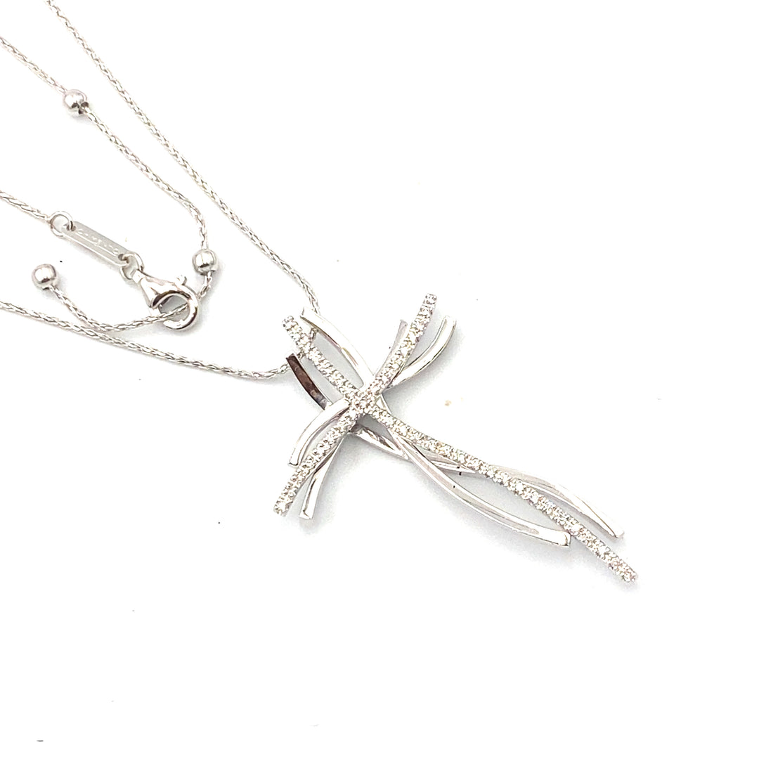 Chimento Pendant Necklace with Cross