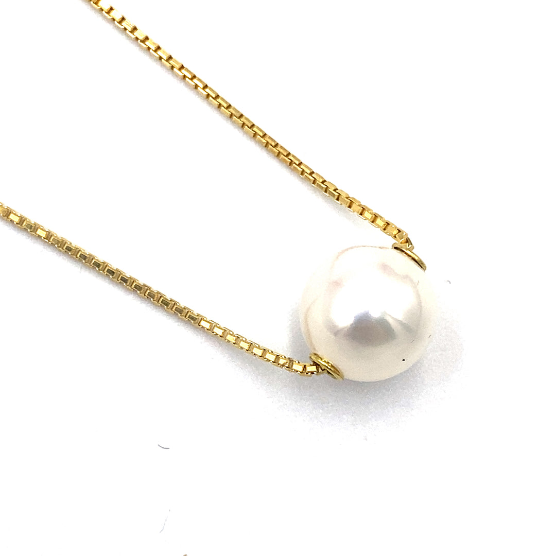 Nimei Yellow Gold and Pearl Necklace