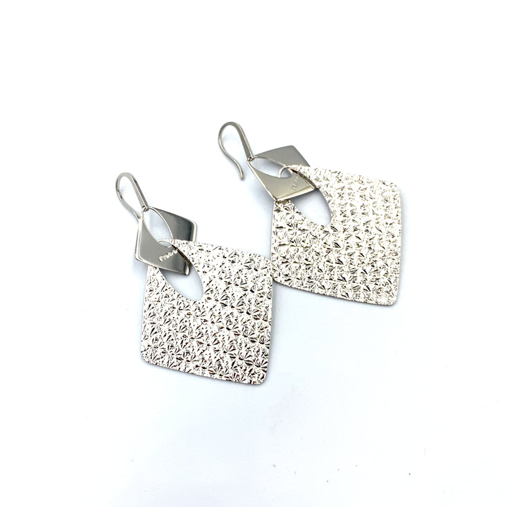 Rebecca Femme White Earrings