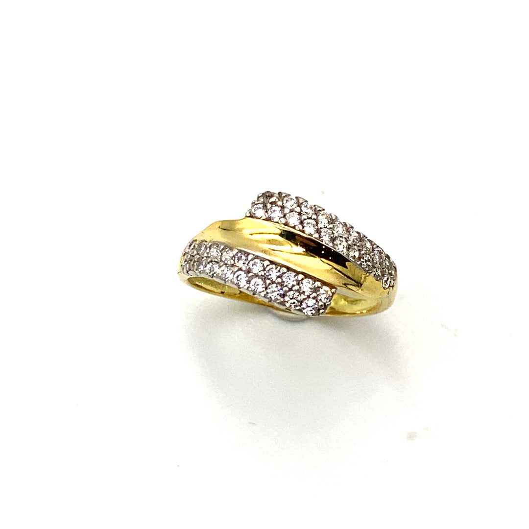 anello a fascia in oro bicolore con zirconi bianchi siciliano gioielli