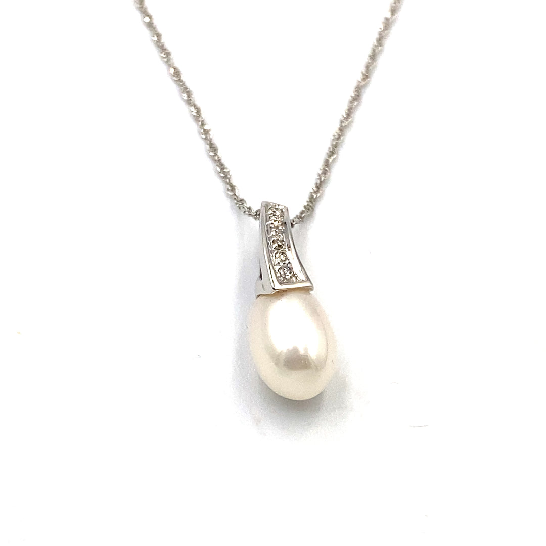 collana nimei perla oro bianco  e diamanti - siciliano  gioielli 