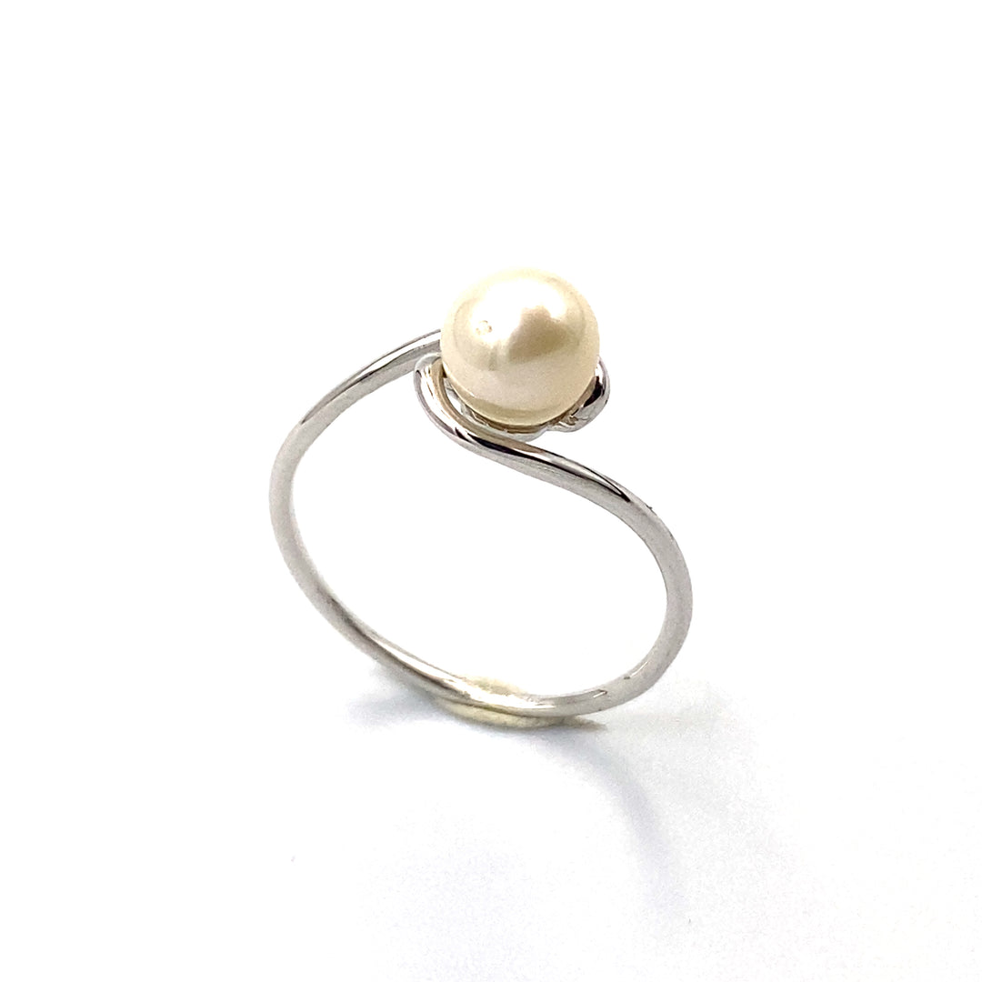 Anello Contrariè Perla Oro Bianco