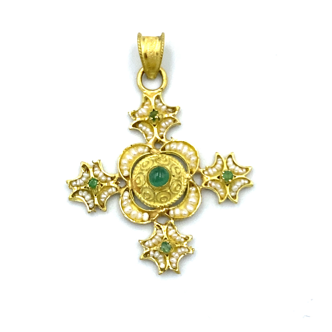 pendente croce in oro con microperle e smeraldi maison siciliano - siciliano  gioielli 